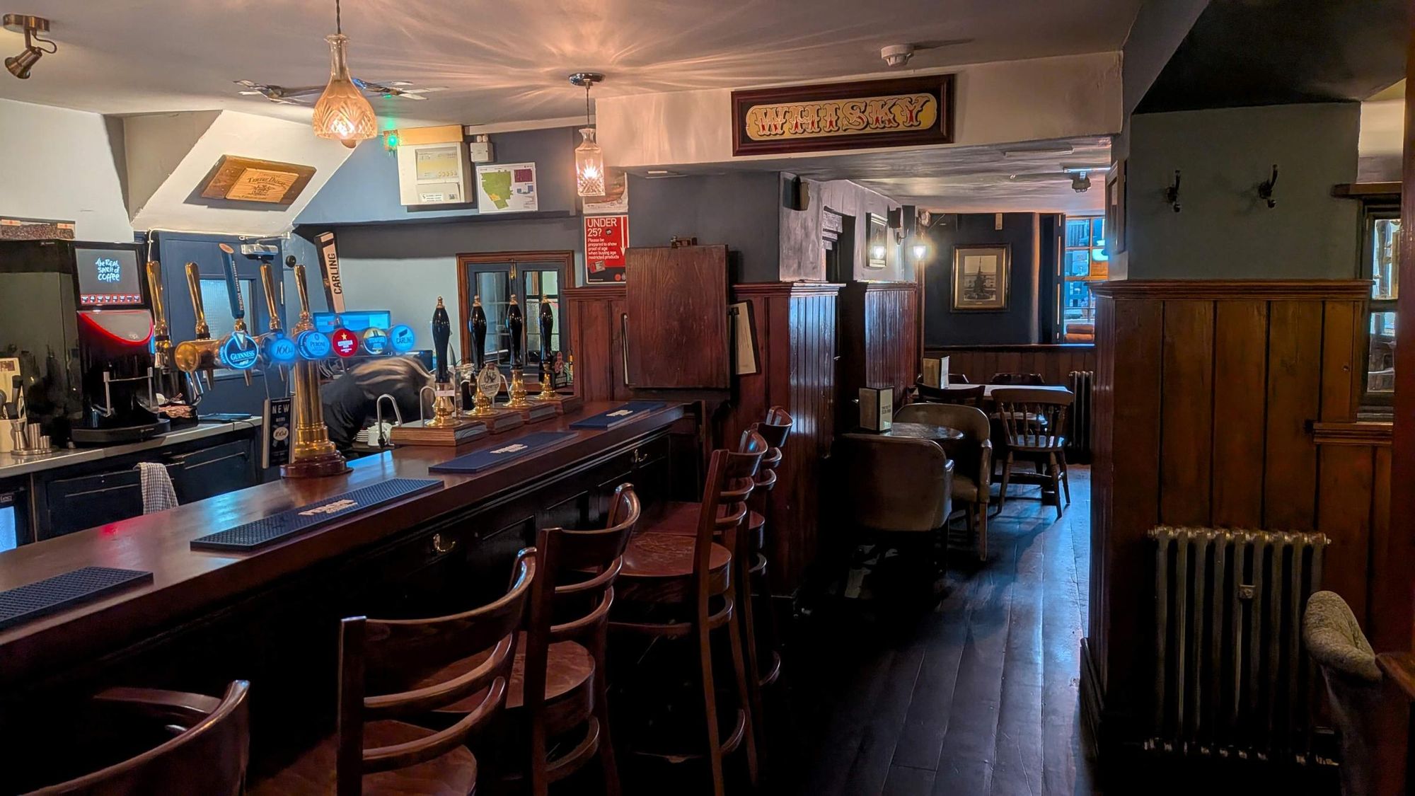 Side bar and seating area. (Pub). Published on 19-05-2026