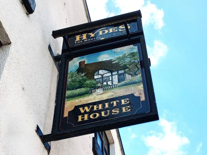 (Pub, External, Sign). Published on 11-05-2025 