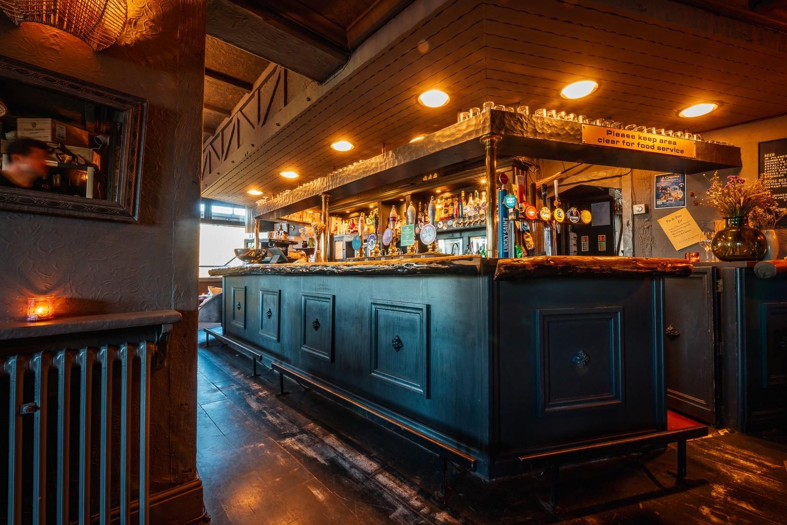 (Pub, Bar). Published on 29-11-2025