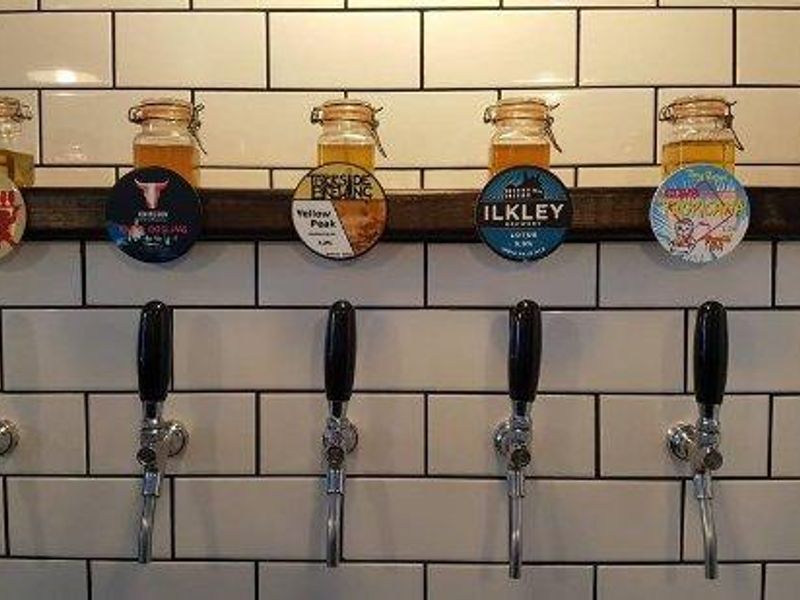 (Pub, Bar). Published on 15-01-2023