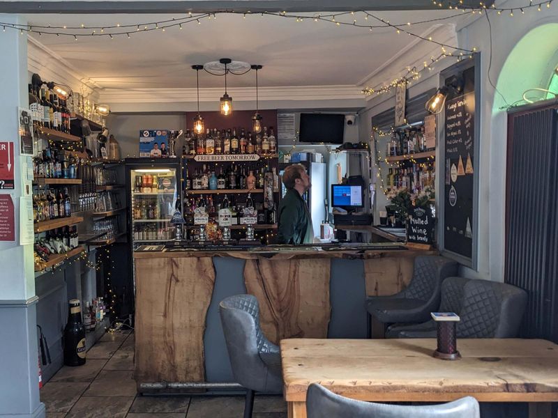 (Pub, Bar). Published on 20-02-2026 