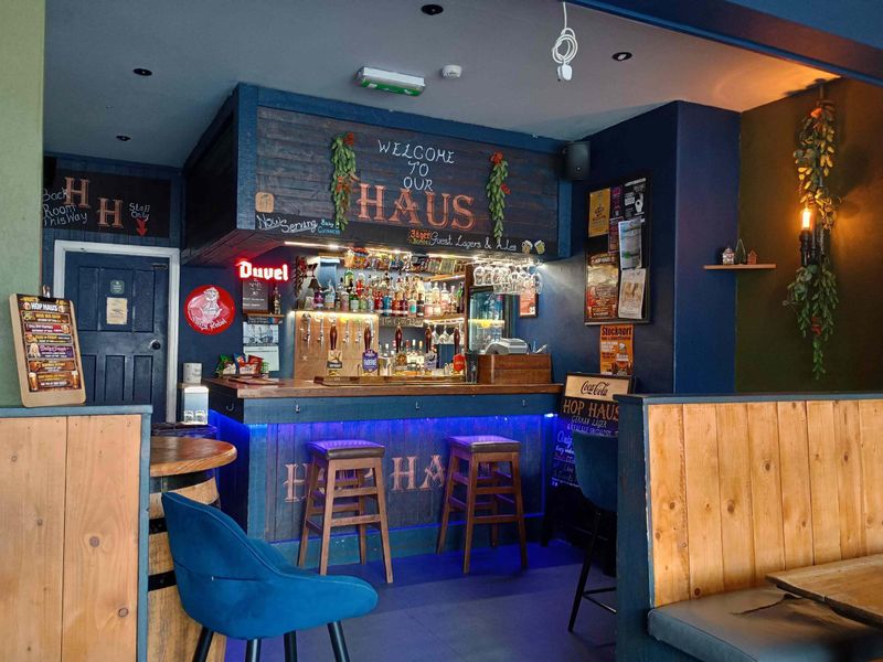 (Pub, Bar). Published on 09-05-2026 