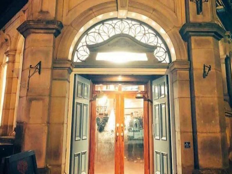 Entrance at night. (Pub, External). Published on 20-01-2023