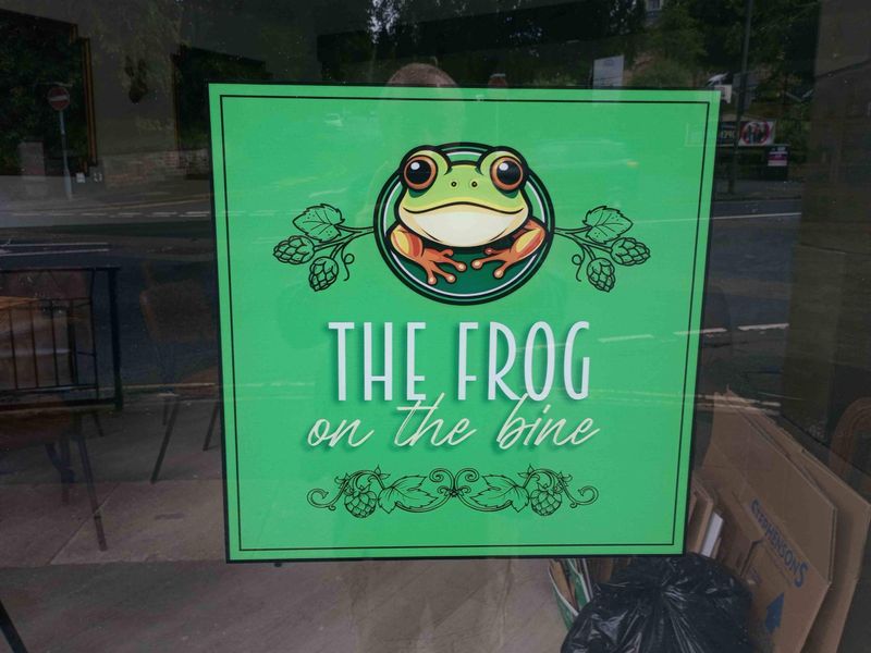 Bar sign on door. (Pub, External, Sign). Published on 17-06-2024
