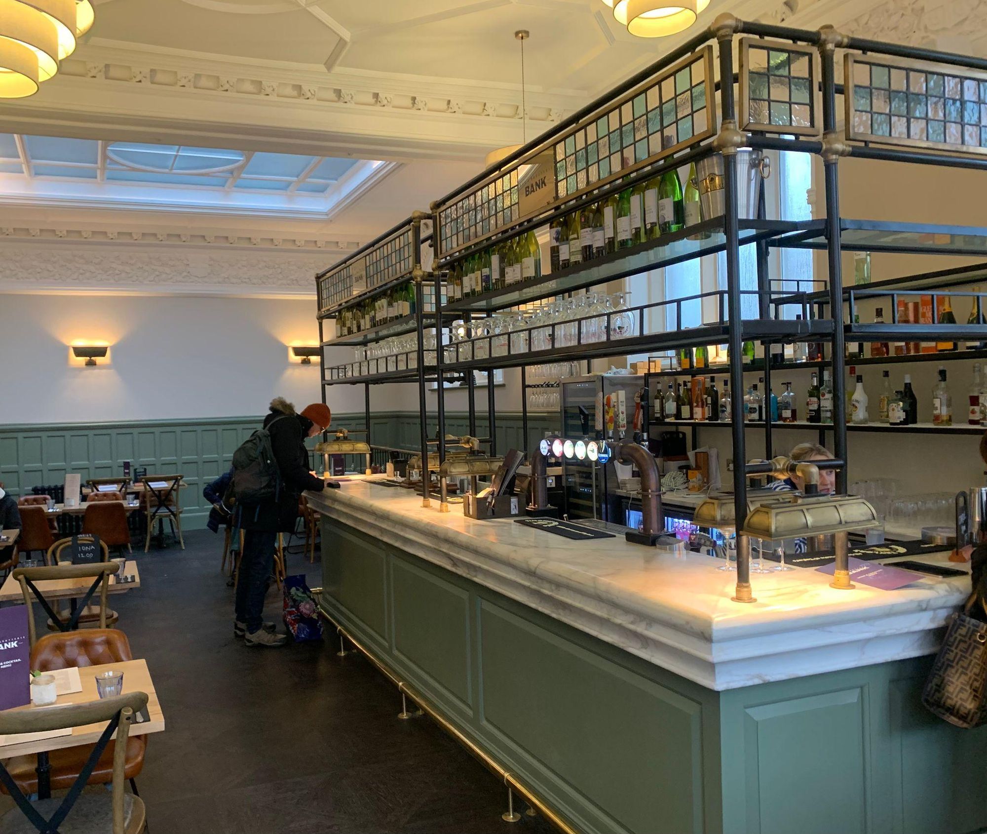 (Pub, Bar). Published on 29-11-2025