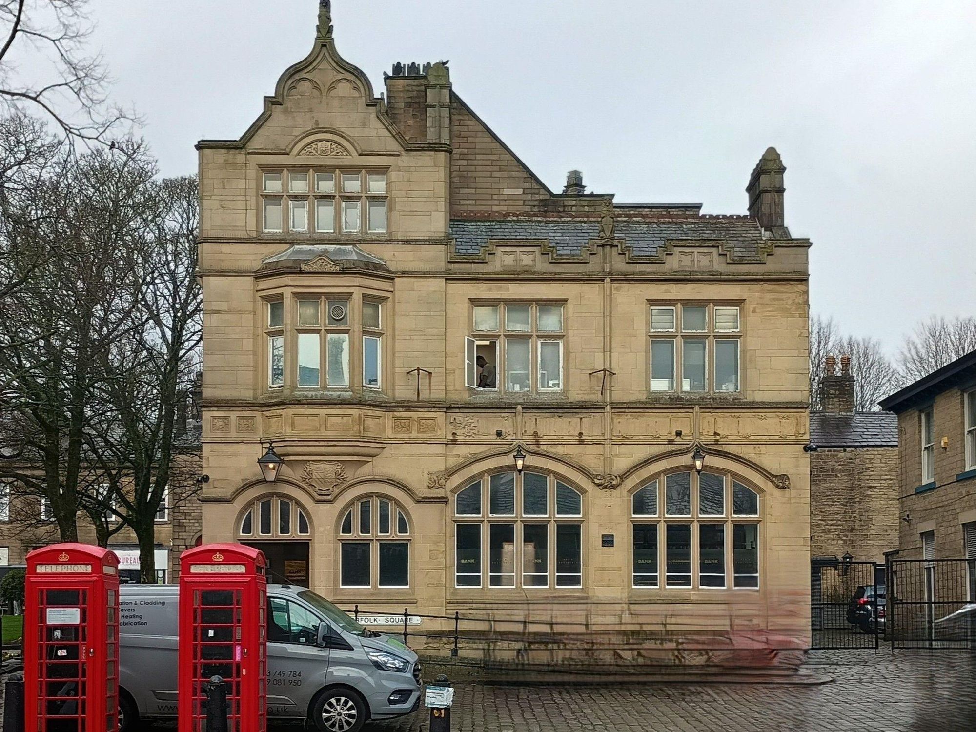 (Pub, External, Key). Published on 19-02-2026