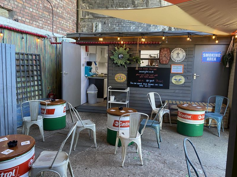 "Outside" Bar and Food servery. (External, Restaurant, Garden). Published on 30-05-2021