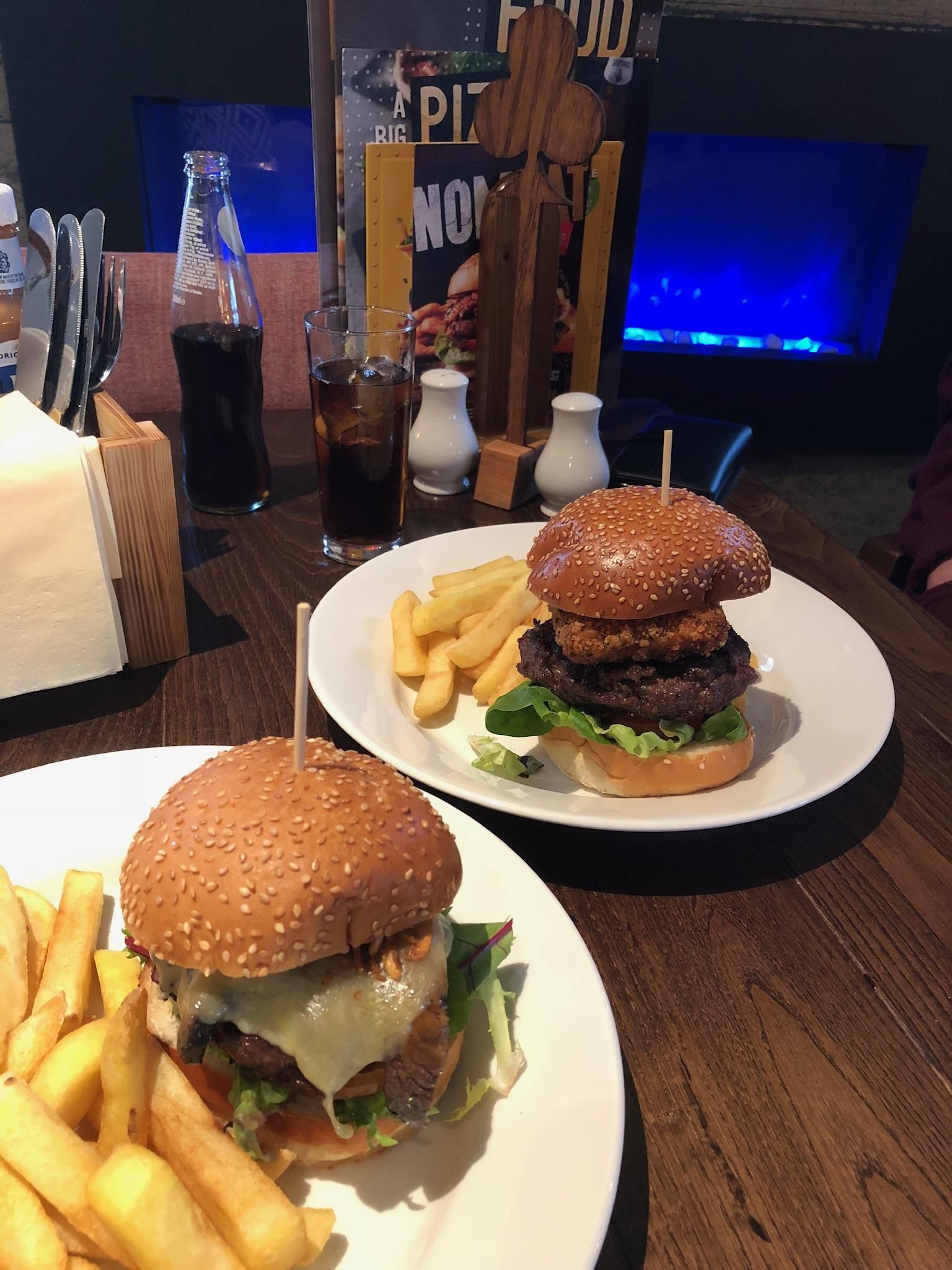 (Pub, Restaurant). Published on 14-11-2018