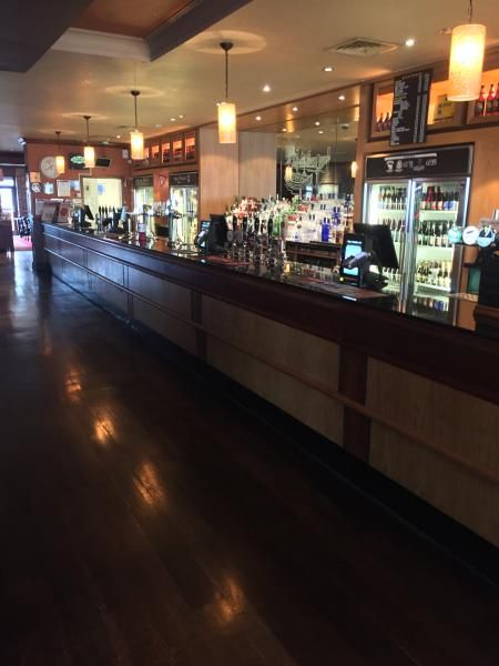 (Pub, Bar). Published on 06-09-2017