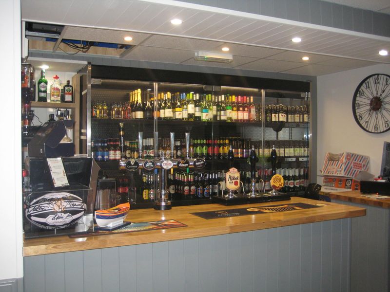 (Pub, Bar). Published on 13-06-2019
