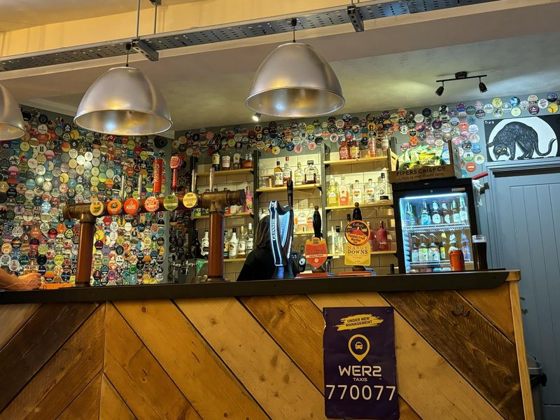 (Pub, Bar). Published on 21-08-2024