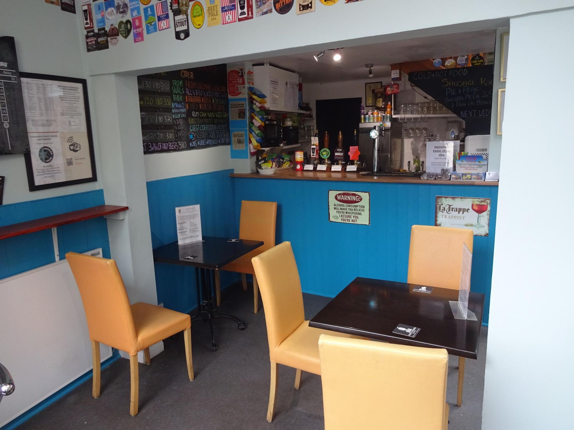 Bar area. Published on 03-04-2023