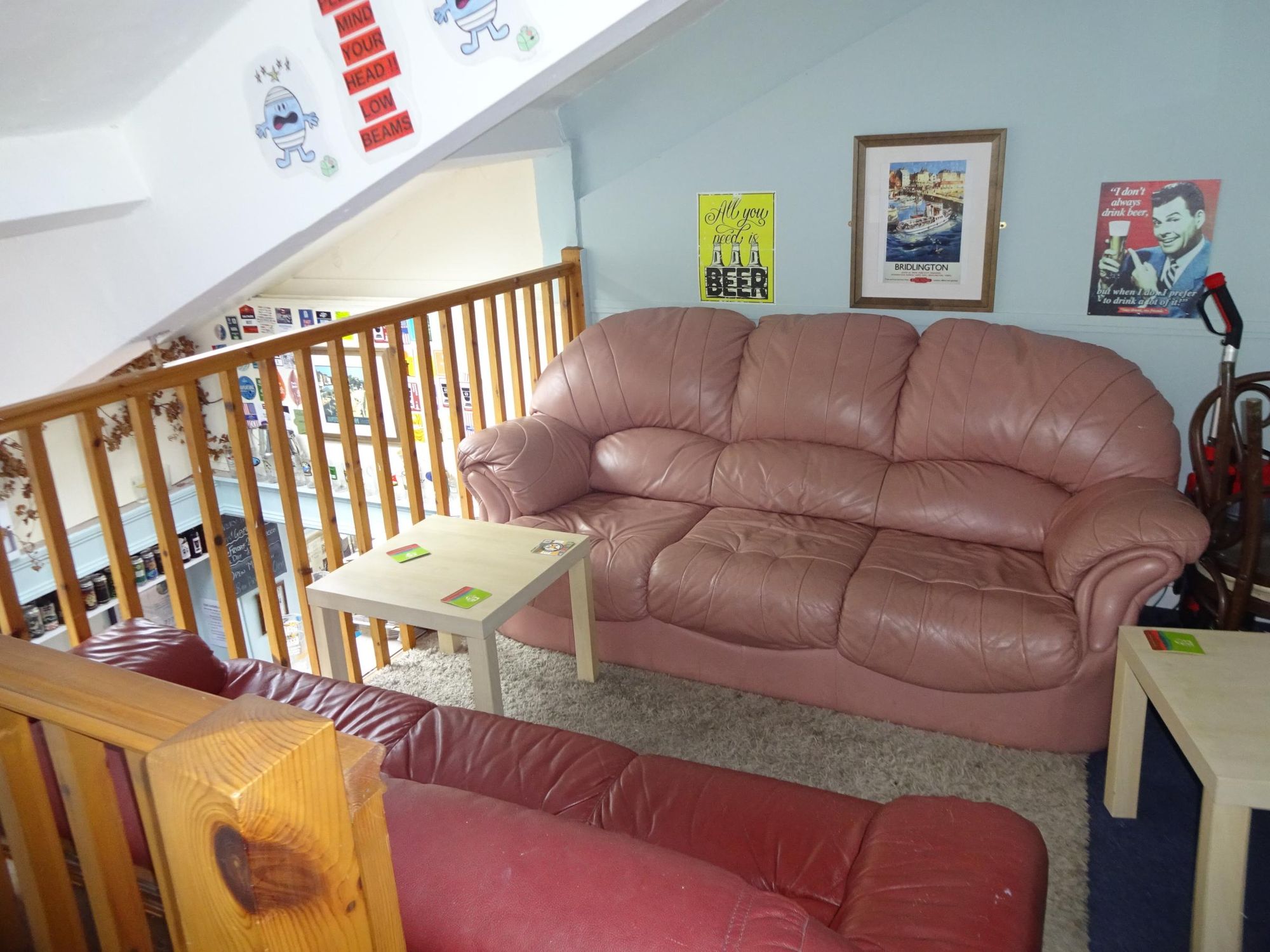Upstairs sofas. Published on 03-04-2023
