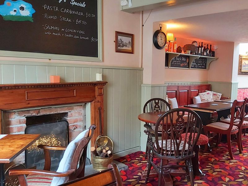 (Pub, Bar). Published on 07-10-2021