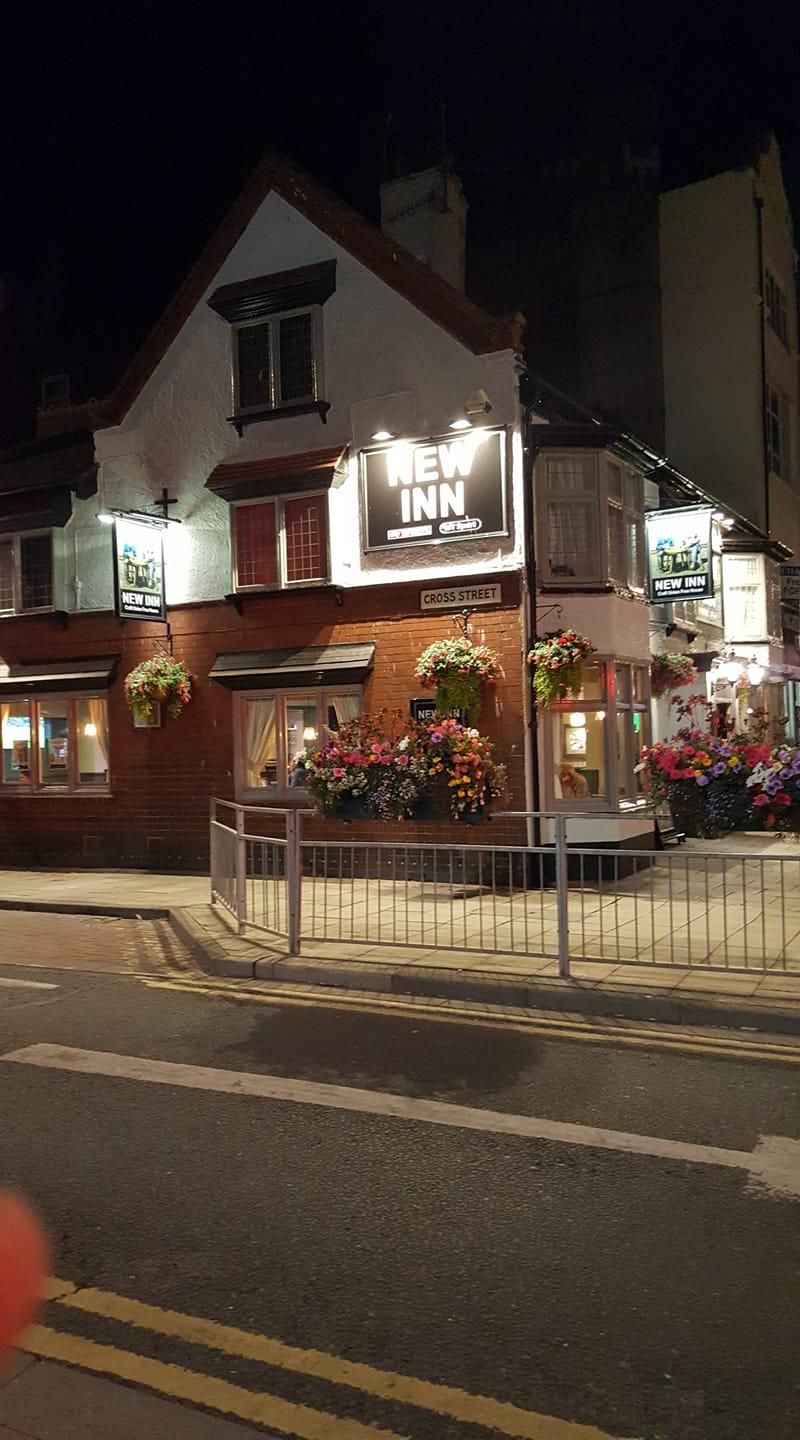 the nightlife  a waits. (Pub, External, Bar, Key). Published on 06-11-2018