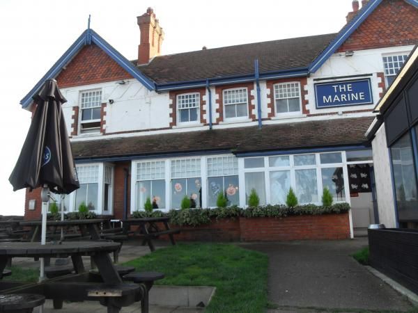 (Pub, Sign). Published on 15-10-2014