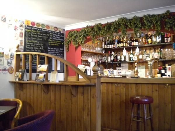 (Pub, Bar). Published on 06-11-2013