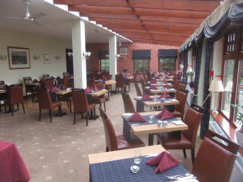 (Restaurant). Published on 29-09-2014