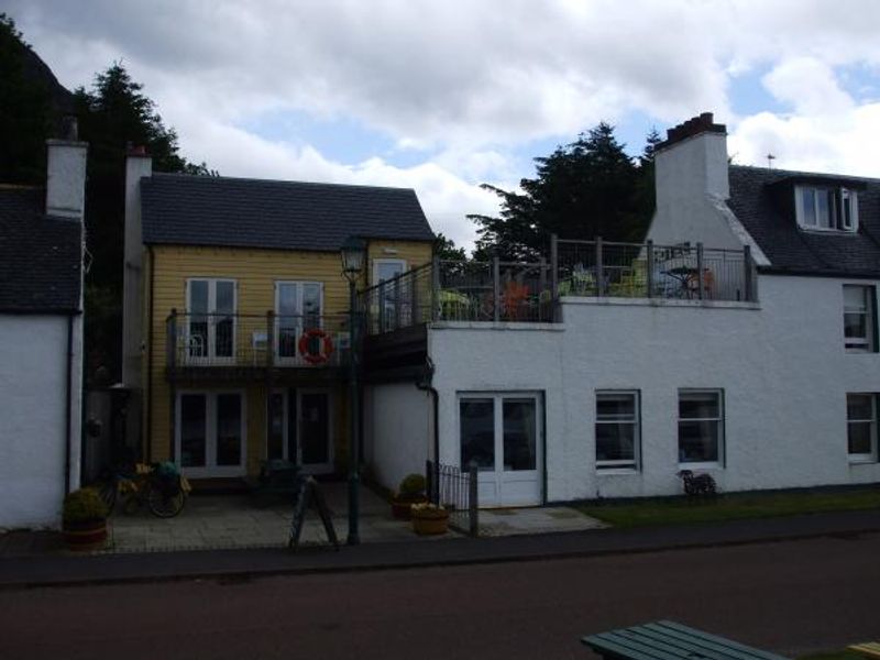 Bar & Hotel. (External). Published on 19-06-2013 