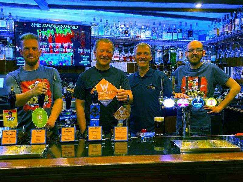 Bandstand Hallow'een Bar Staff. (Pub, Bar, Party). Published on 21-10-2022