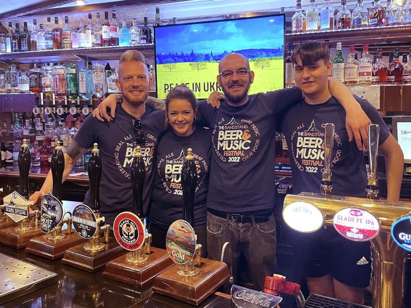 Bandstand Bar Staff Peace in Ukraine 2022. (Pub, Bar). Published on 21-10-2022