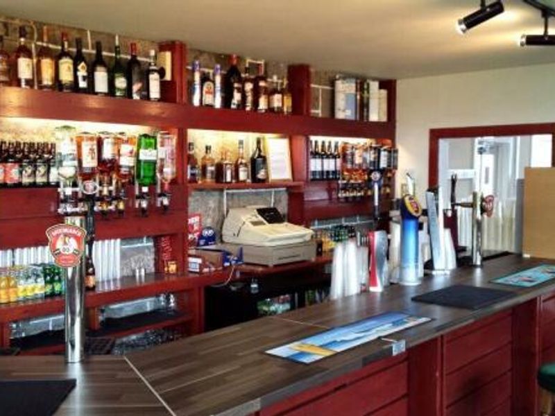 (Pub, Bar). Published on 05-08-2016 