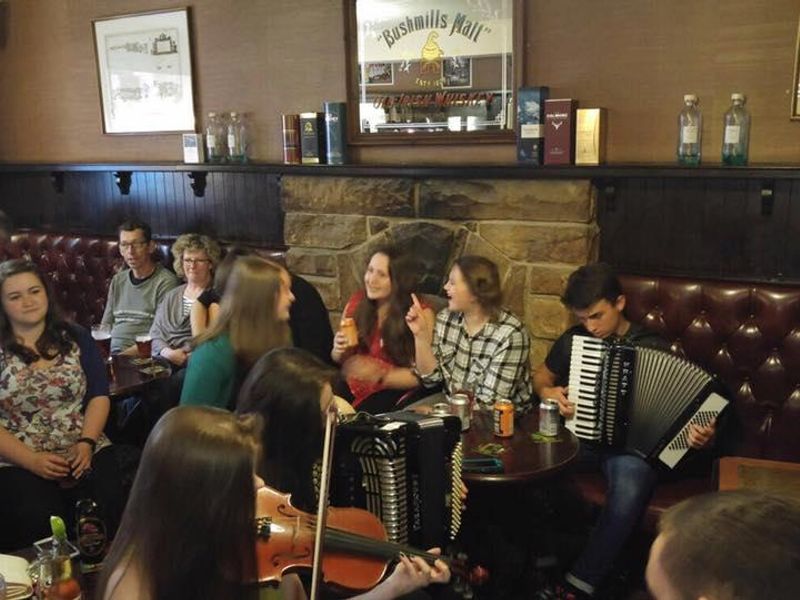 McNeill's music session in the bar, 2016. (Pub, Customers). Published on 06-11-2016 