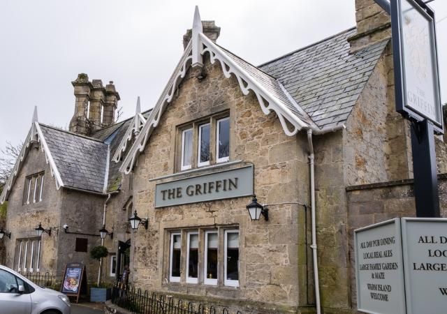 Griffin Godshill . (Pub, External). Published on 20-04-2023