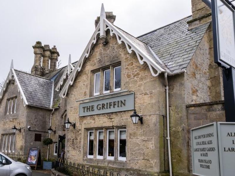 Griffin Godshill . (Pub, External). Published on 20-04-2023