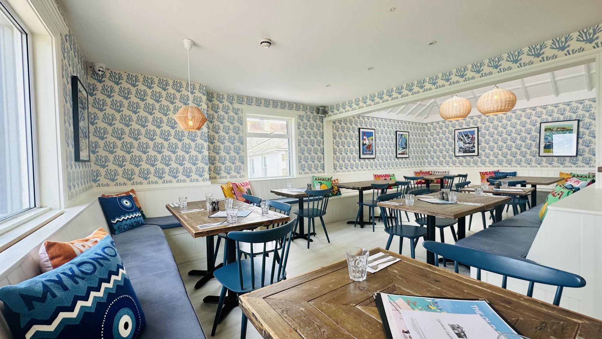 The upstairs restaurant . (Restaurant). Published on 18-03-2025