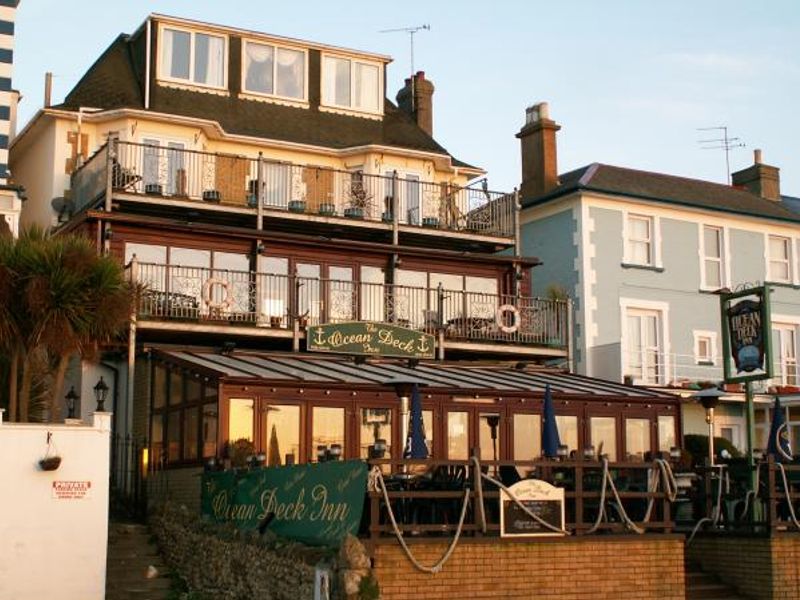 Ocean Deck, Sandown. (Pub, External). Published on 02-07-2013