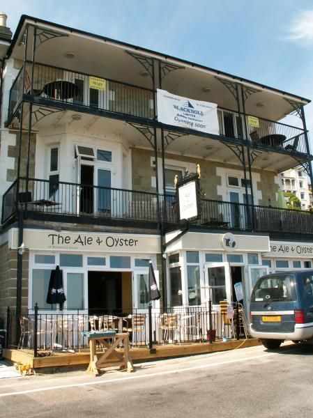 Ale & Oyster, Ventnor, Ray Scarfe (portrait format). (Pub, External). Published on 02-07-2013