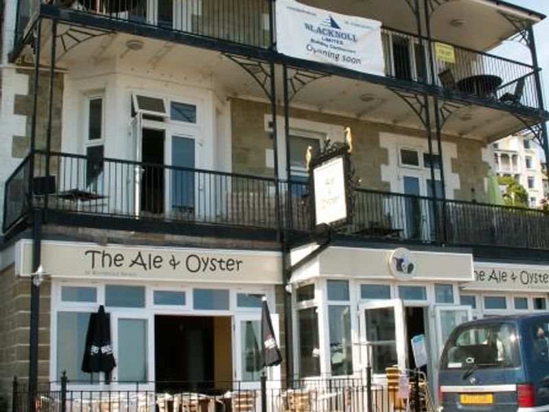 Ale & Oyster, Ventnor, Ray Scarfe (portrait format). (Pub, External). Published on 02-07-2013