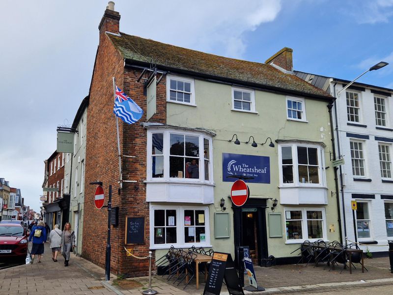 Wheatsheaf Hotel, Newport (Photo: Pete Horn 13/09/2025). (Pub). Published on 24-09-2025 