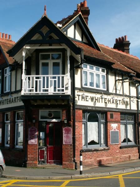 White Hart Inn, East Cowes. (Pub). Published on 25-07-2013