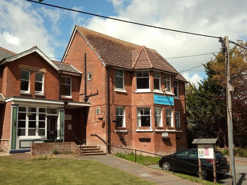 Freshwater Conservative Club. (Pub). Published on 17-09-2019