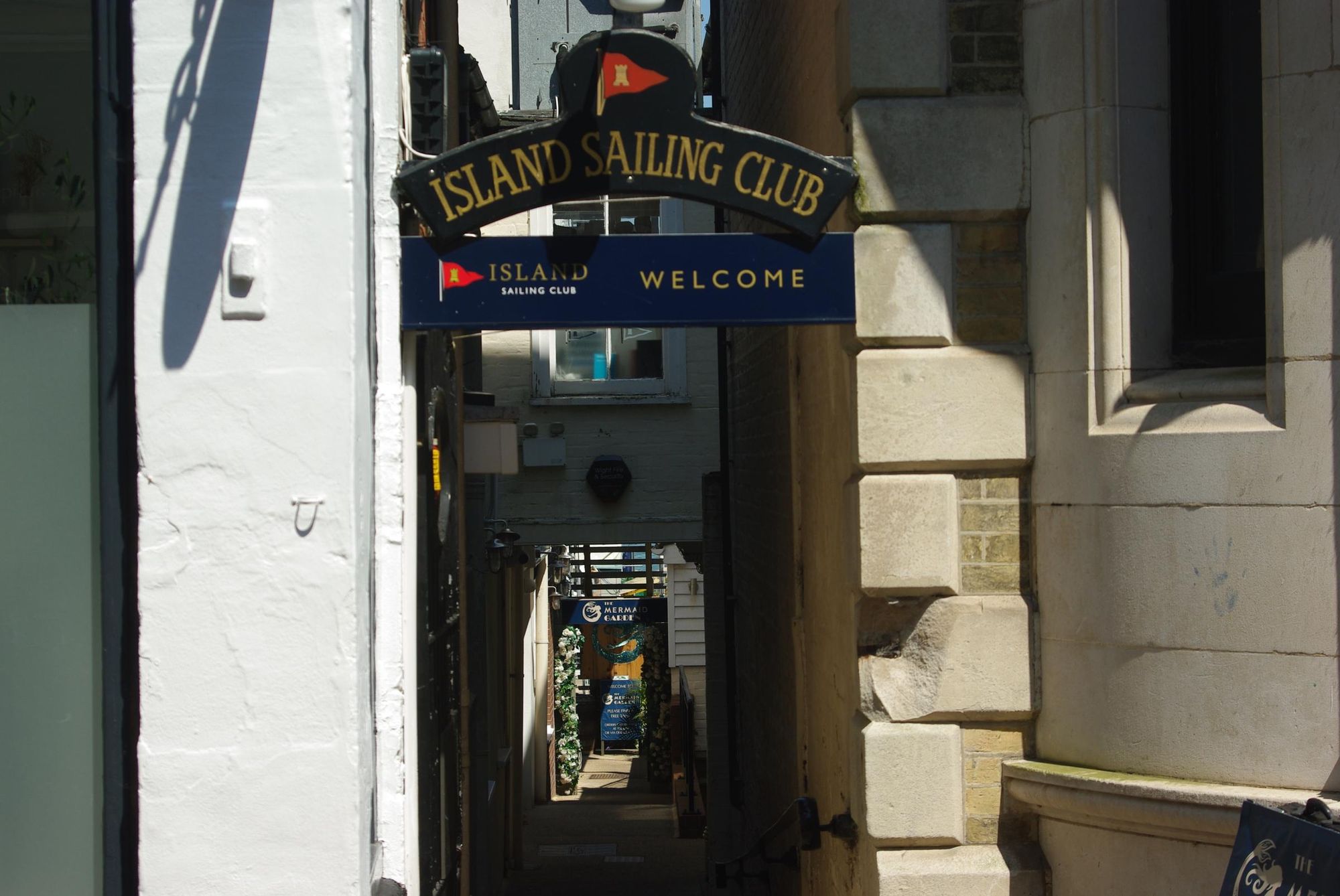 Island Sailing Club street access (Photo:Geoff Marsh 26/06/2024). (External, Sign). Published on 25-07-2024
