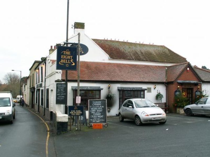 Eight Bells, Carisbrooke, Ray Scarfe. (Pub, External). Published on 02-07-2013