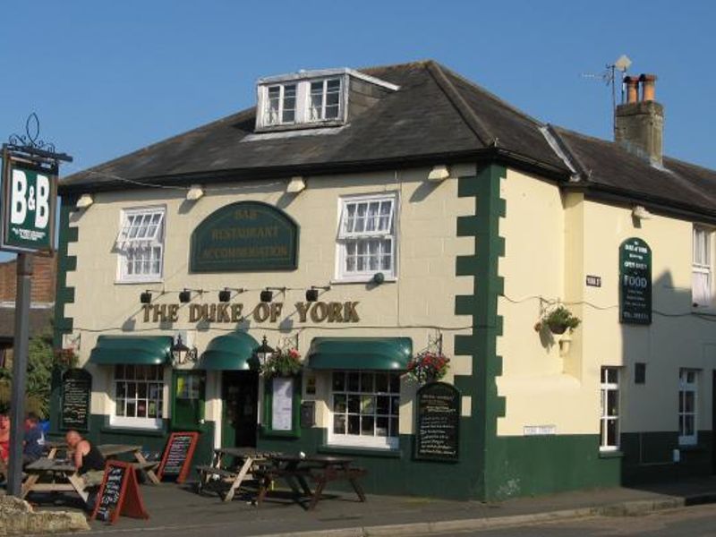 DukeofYorkCowes. (Pub, External). Published on 08-07-2013
