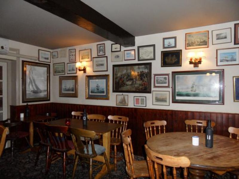 Union Inn. (Bar). Published on 10-06-2014