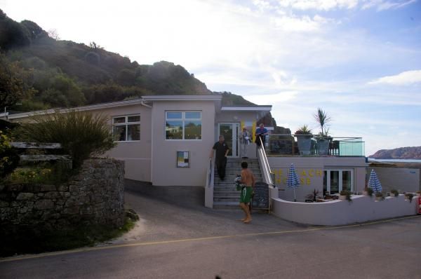 (External, Restaurant). Published on 12-04-2014