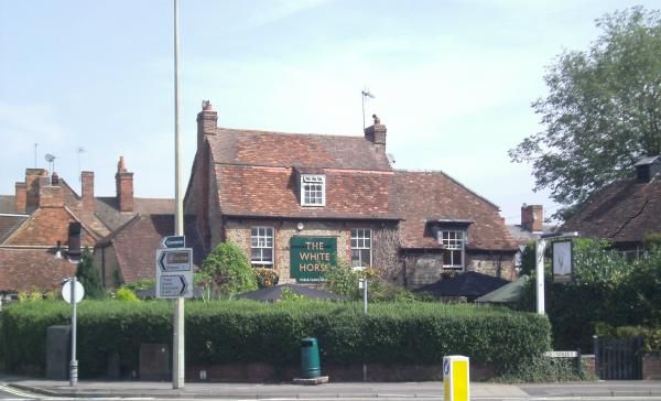 White Horse front. (Pub, External, Restaurant, Garden, Key). Published on 13-10-2014