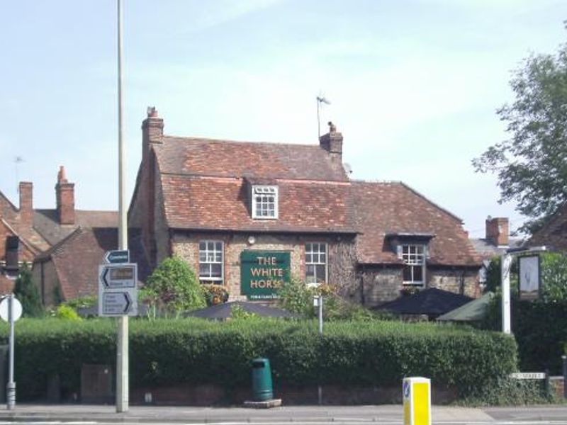 White Horse front. (Pub, External, Restaurant, Garden, Key). Published on 13-10-2014 