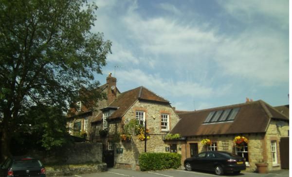 White Horse side. (Pub, External). Published on 13-10-2014