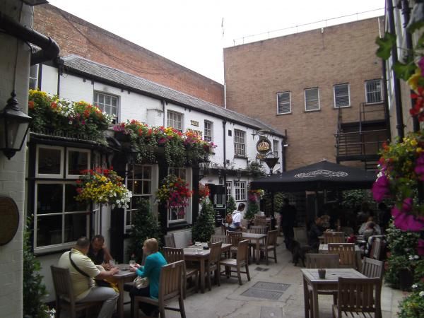 Crown. (Pub, External, Key). Published on 11-07-2014