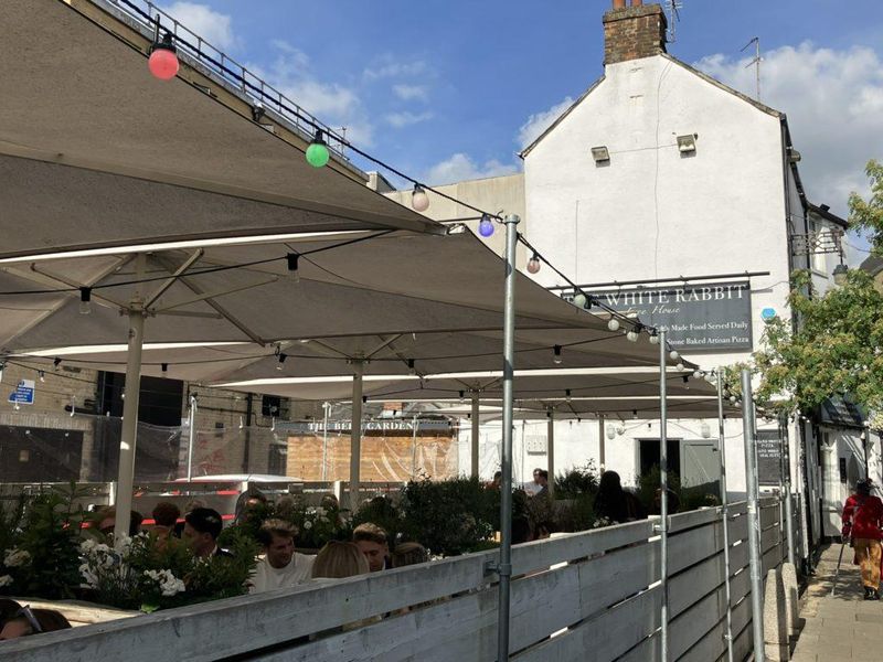 (Pub, External, Garden, Key). Published on 15-11-2025