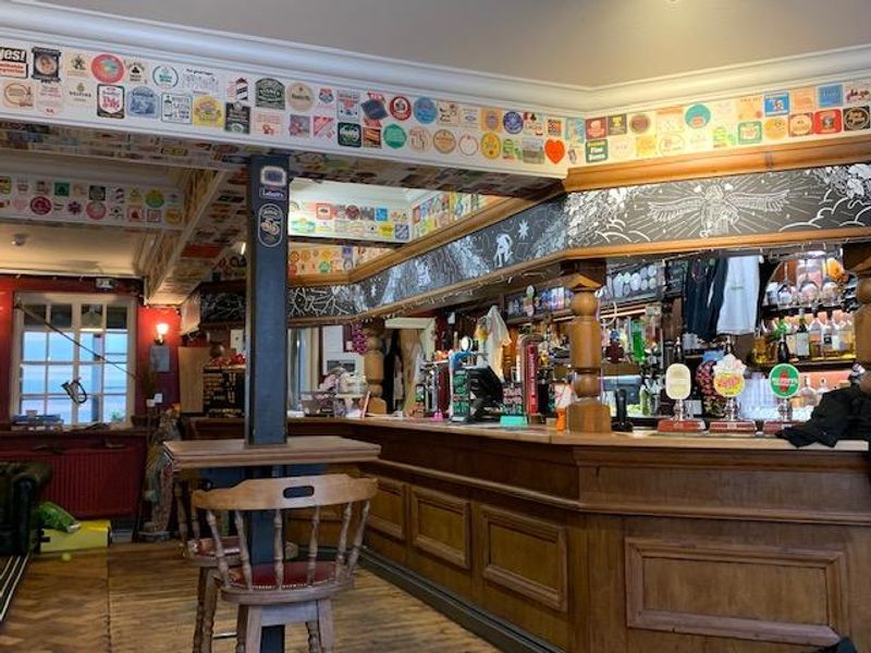 (Pub, Bar). Published on 13-03-2022