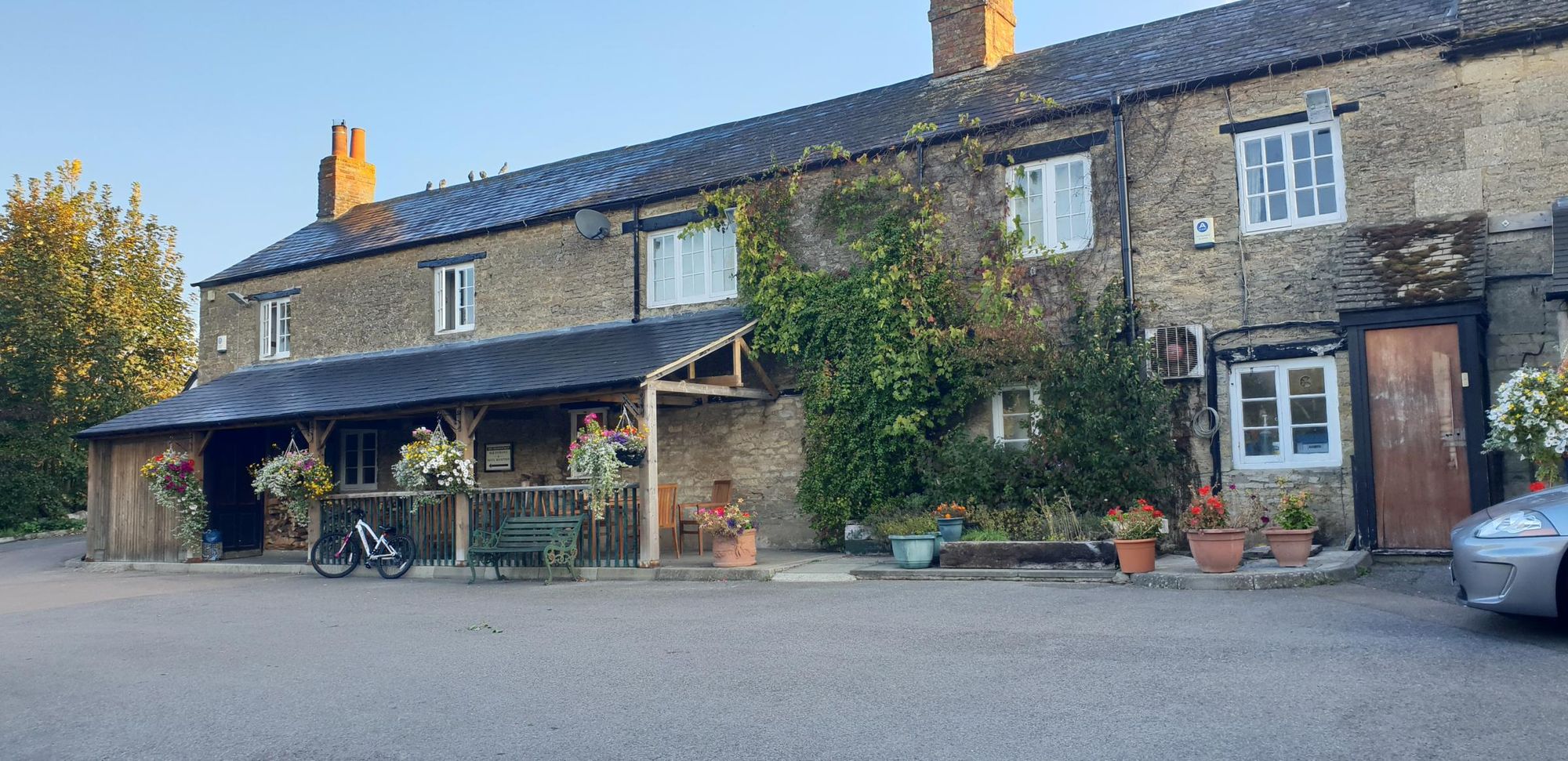 Highwayman rear view. (Pub, External). Published on 12-10-2018