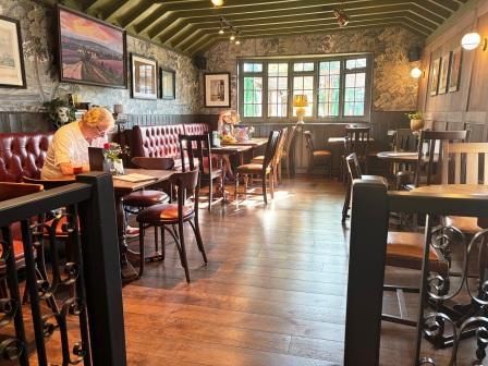 interior. (Pub). Published on 20-06-2025