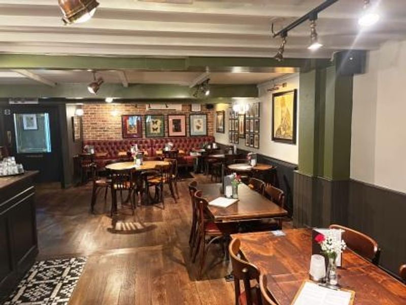 interior 2. (Pub). Published on 20-06-2025 